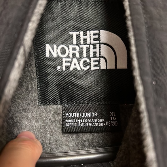 The North Face Fleece Jacket - Picture 2 of 3